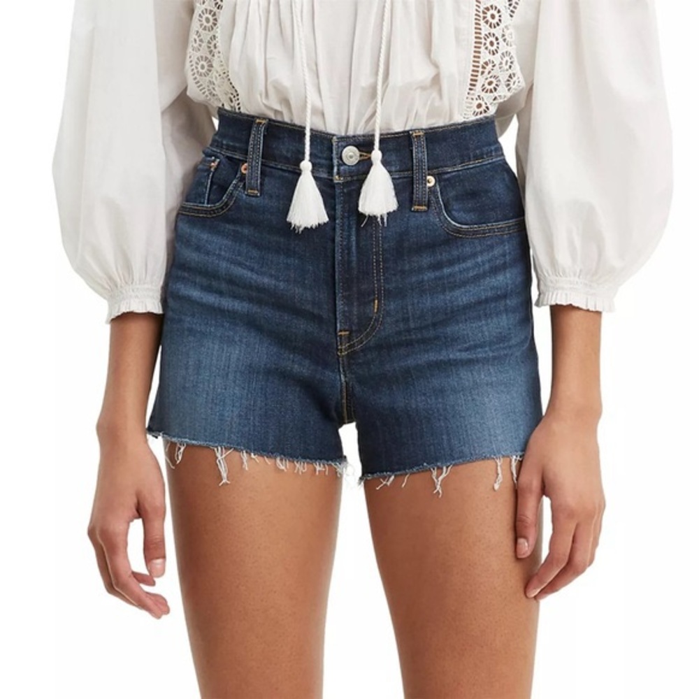 Levi’s - High Rise Shorts